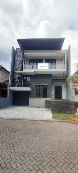 Rumah Baru Citraland Minimalis Bagus 2,5Lantai Spek Mewah