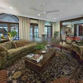 Rumah SHM Kemang, Jakarta Selatan Bagus Siap Huni