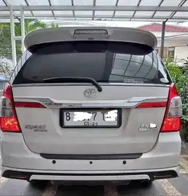 Kijang Innova G DIESEL matic ( TERAWAT )