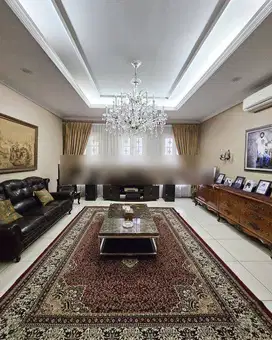Rumah Bagus SHM di Kemang, Jakarta Selatan