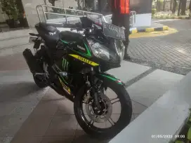 Yamaha r15 (2016)