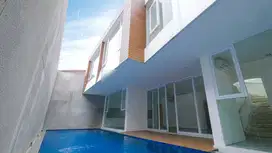 Rumah Baru Semi Furnished SHM di Pondok Indah, Jakarta Selatan