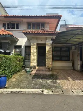 dijual rumah murah Lippo Karawaci Barat