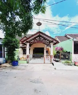 Dijual Rumah Induk Beserta Kamar Kost Di Perumahan Citra Batam
