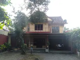 RUMAH COCOK BUAT KANTOR JL PALAGAN LEMPONG SARI