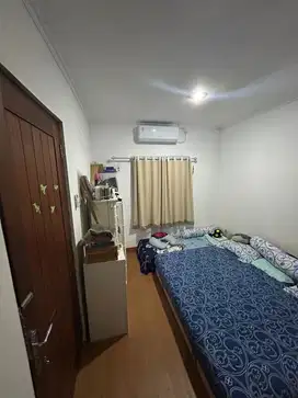 Rumah asri 2 lantai Puri Primacom Pondok Cabe dekat akses tol