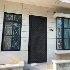Dijual Town House Permata Hijau Lippo Karawaci 2 Kamar Tidur