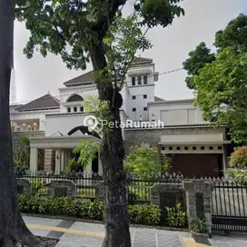 DIJUAL VILLA JALAN SUDIRMAN (MAICHAEL)