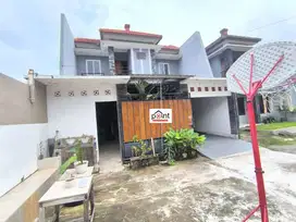 Rumah Cluster 2 lantai Dekat Pintu Tol Klodran Colomadu Solo