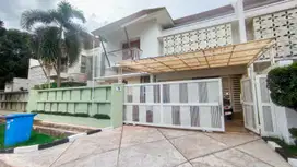 Rumah Mewah 2 Lantai di Patra Kuningan Jakarta Selatan