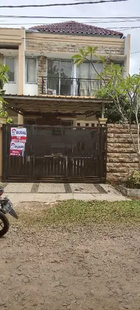 Dijual rumah 2 LT  di GDC dekat alun alun kota Depok