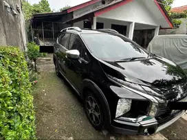 Mitsubishi Xpander Cross 2021 Hitam (KM 40.000+)
