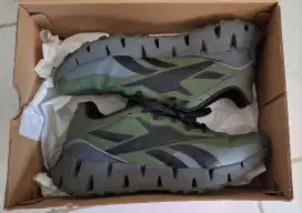 Sepatu Reebok Zig Dynamica 4