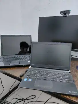 Laptop HP Compaq presario V3000 + Toshiba dynabook (banyak bonus)