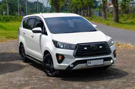 [ LOKAL AA! ] TOYOTA KIJANG INNOVA 2.4 V DIESEL A/T 2017 ( PUTIH )