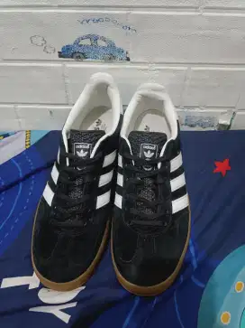 Gazelle premium size 44 no box