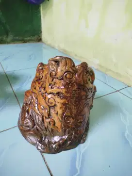 Kayu Ukiran Motif Asbak