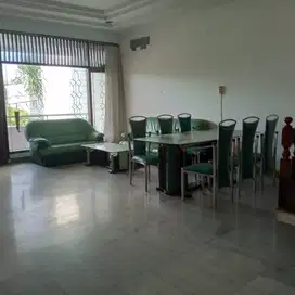 Rumah Puri Indah luas 12x30m pinggir jalan cocok utk usaha harga murah