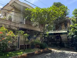 Rumah di Prima Harapan Regency Luas Tanah 605m2 posisi pojok