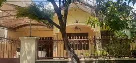 Dijual rumah gayungsari letak strategis cocok untuk usaha