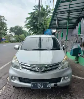 Daihatsu Xenia 1.0 M Deluxe Bensin Manual 2015