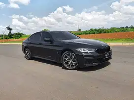 [VERY LOW ODO] BMW 520i G30 M-SPORT 2024
