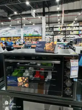 ELECTROLUX BLACK OVEN TOASTER