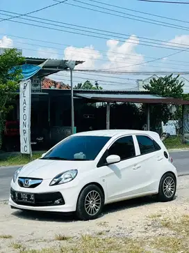 Brio E 2015 istimewa