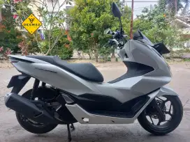 KM Rendah‼️ PCX 160 CBS Putih 2023 Cash, Kredit & Tukar Tambah