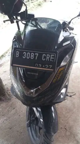 PCX ABS. Hitam glossy 2022 pajak on