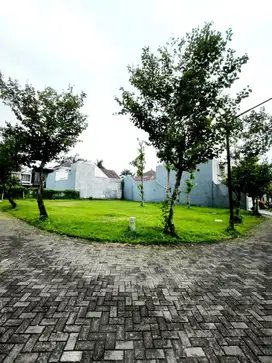 Tanah Pojok di Araya Golf Lebar 20 Luas 505