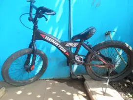 Sepeda bekas layak pakai