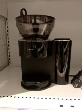 Coffee grinder with scale
