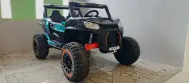 Mainan mobil mobilan aki anak