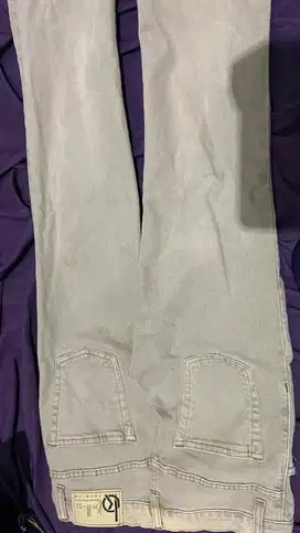 Celana cream jeans preloved size s