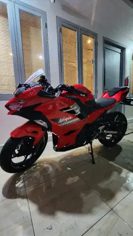 Di jual santai kawasaki ninja 250 2022