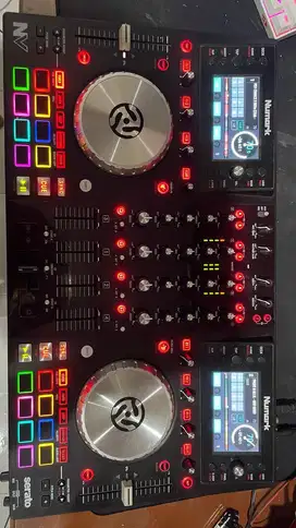 DJ CONTROLLER NUMARK NV | 4 CHANNEL | 99% LIKE NEW | OPEN NEGO
