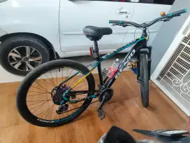 Sepeda gunung genio M 573