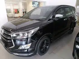 Toyota INNOVA VENTURER 2.0  AT 2019 Hitam Premium Condition - B199LED