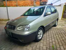 KIA Carens LS matic th2001