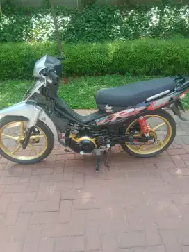 Yamaha force tahun 1996