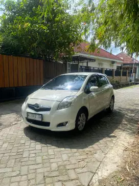 Toyota Yaris 2010 Bensin
