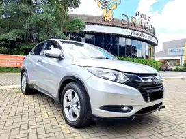 HONDA HRV E 2018 AT SILVER KM 85RB