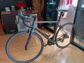 Sepeda Polygon Stratos S4 2023 Size L, Ori full set, kondisi mulus