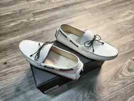 Sepatu loafers pedro original size 43 second branded putih white nego
