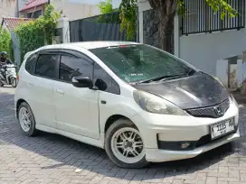 Honda Jazz 1.5 RS GE8 Automatic 2012 Putih