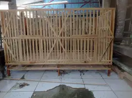 Kandang ayam bambu