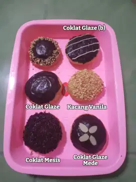 Donat susu mix topping