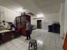 Ruang Usaha dekat Terminal Senen dan Gunung Sahari Raya  Disewakan