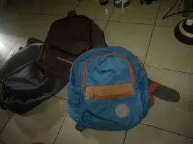 Tiga pc tas ransel